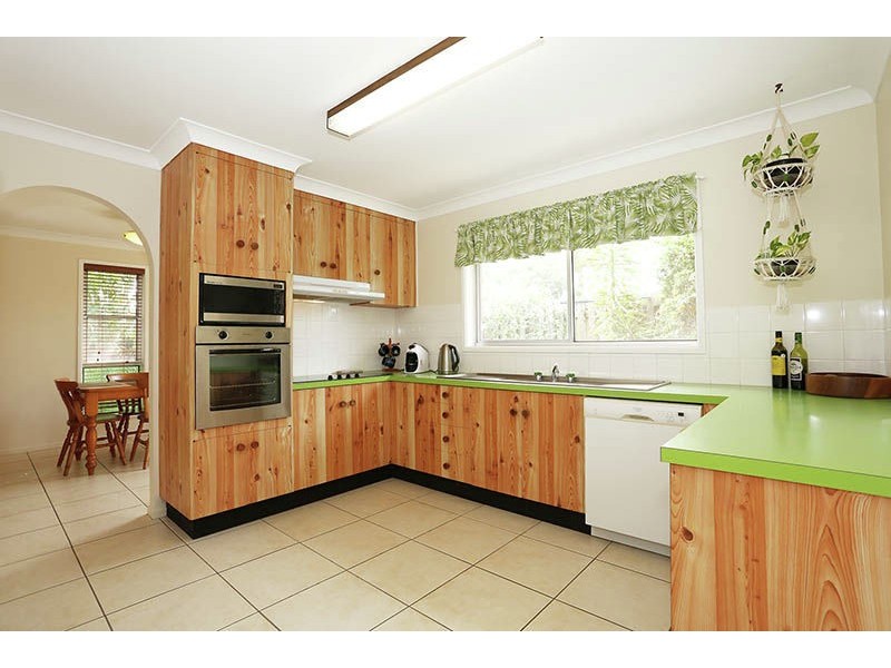 16 Petrina Street, Eight Mile Plains QLD 4113