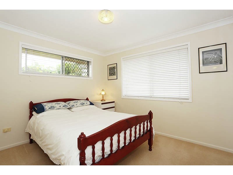 16 Petrina Street, Eight Mile Plains QLD 4113