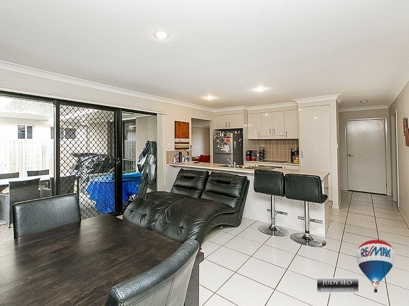 18 Hudson st, Calamvale QLD 4116