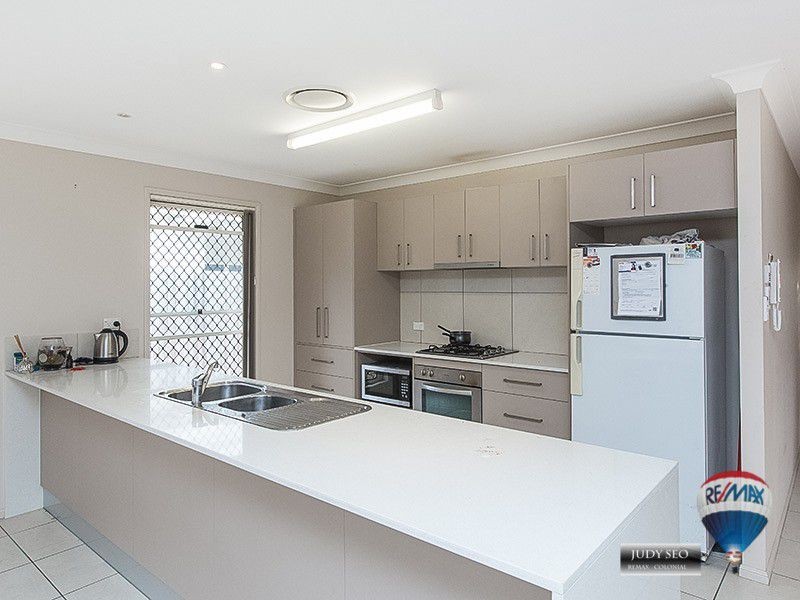 19 Lillydale Place, Calamvale QLD 4116