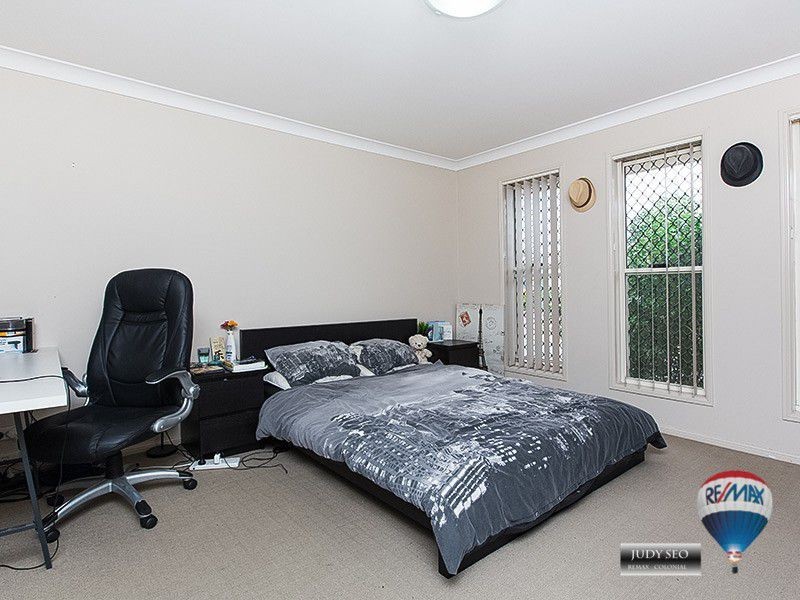 19 Lillydale Place, Calamvale QLD 4116