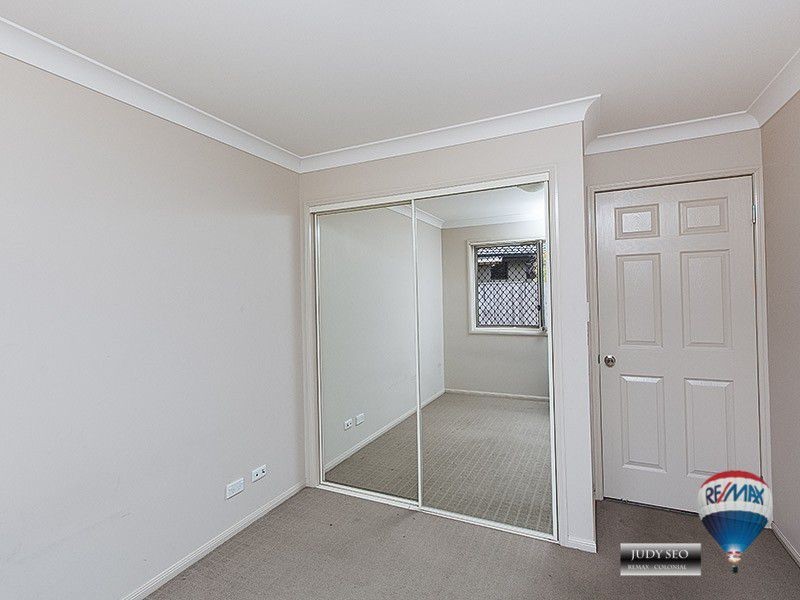 19 Lillydale Place, Calamvale QLD 4116