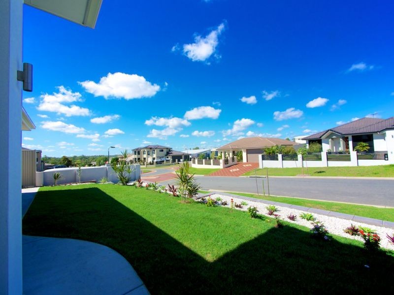 3 Denver Grove, Regents Park QLD 4118