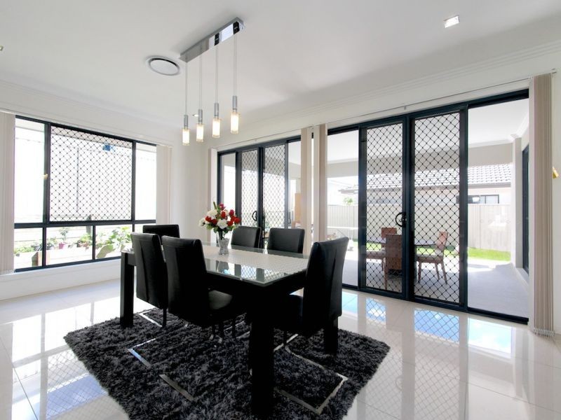 3 Denver Grove, Regents Park QLD 4118