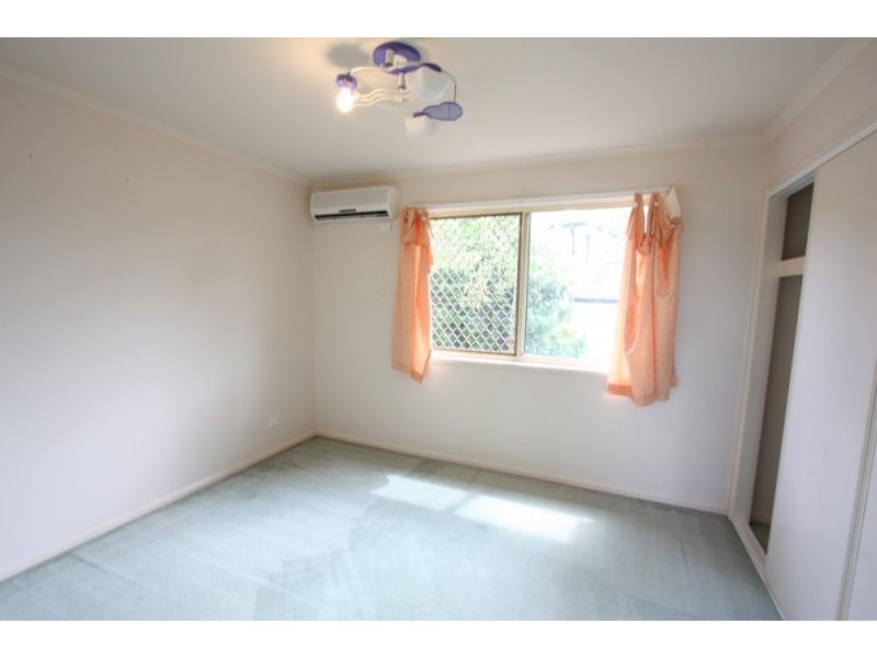 15 Malia St, Sinnamon Park QLD 4073