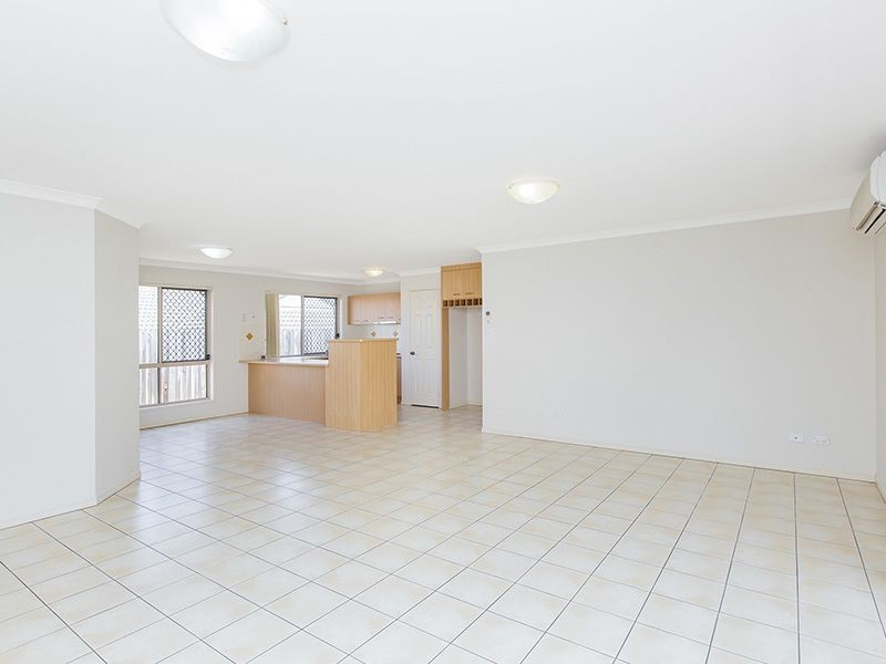 13 Wavecrest Place, Calamvale QLD 4116