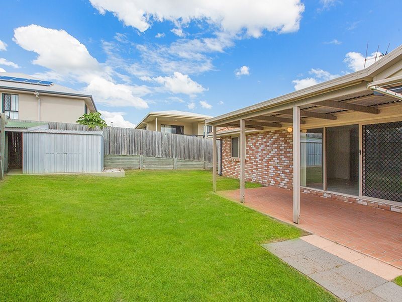 13 Wavecrest Place, Calamvale QLD 4116