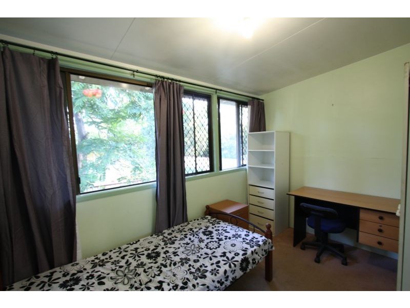 214 Mains Rd, Sunnybank QLD 4109