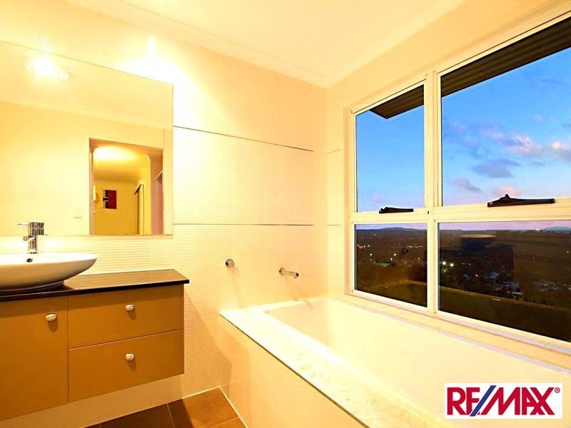 17/5 Meown Court, Cornubia QLD 4130