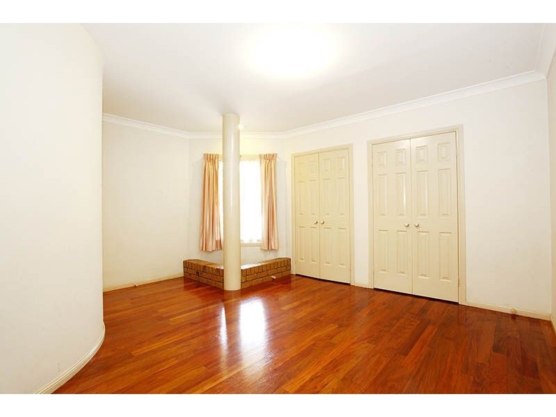 13 Hanrahan St, Robertson QLD 4109