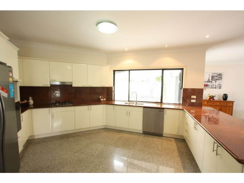26 Curzon Pl, Sunnybank Hills QLD 4109