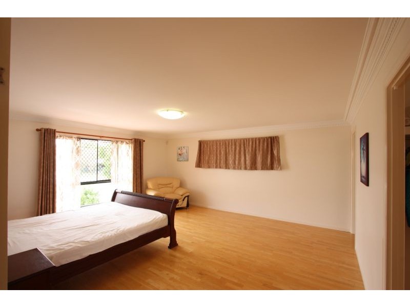 26 Curzon Pl, Sunnybank Hills QLD 4109