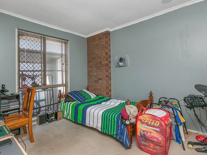 22 Thistle Street, Regents Park QLD 4118