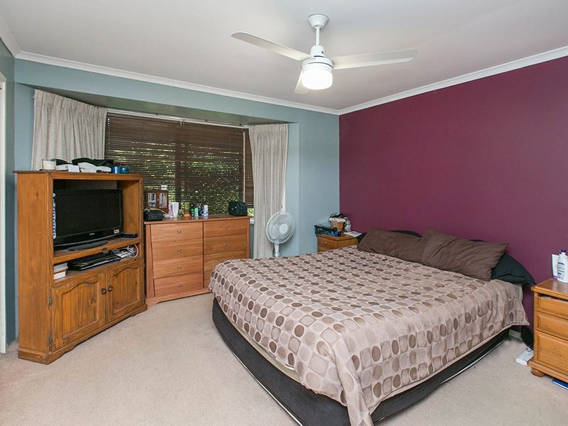 22 Thistle Street, Regents Park QLD 4118