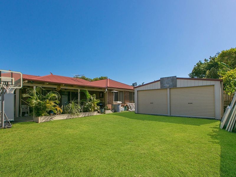 22 Thistle Street, Regents Park QLD 4118