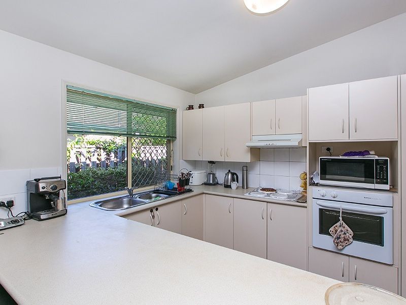 79 Shelduck Place, Calamvale QLD 4116