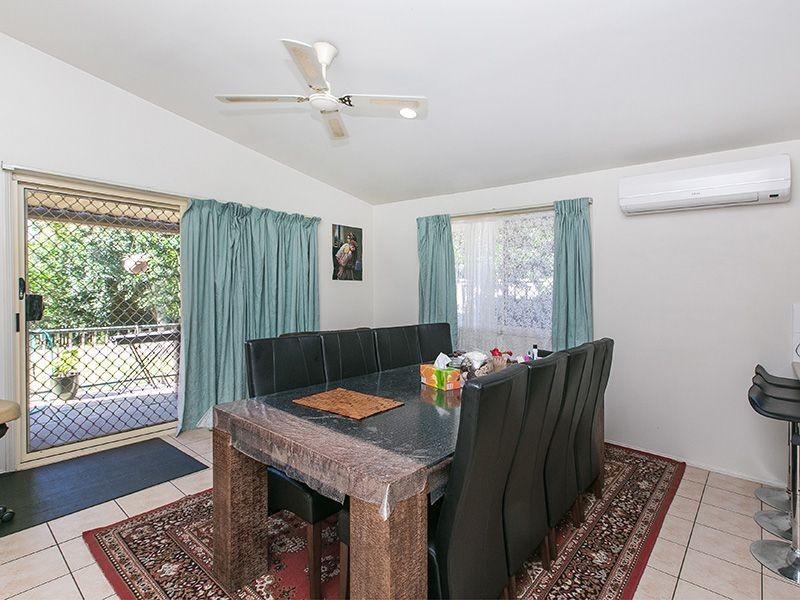 79 Shelduck Place, Calamvale QLD 4116