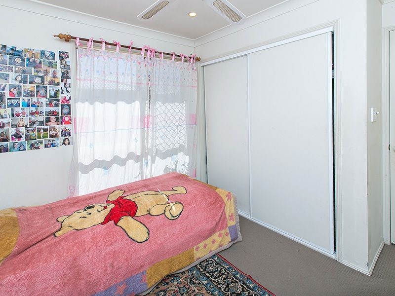79 Shelduck Place, Calamvale QLD 4116