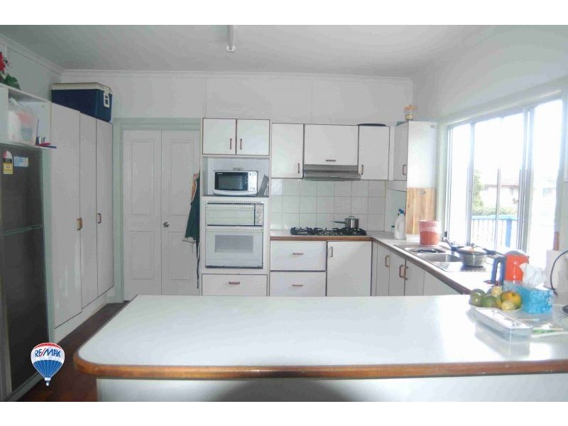 56 Bleasby Rd, Eight Mile Plains QLD 4113