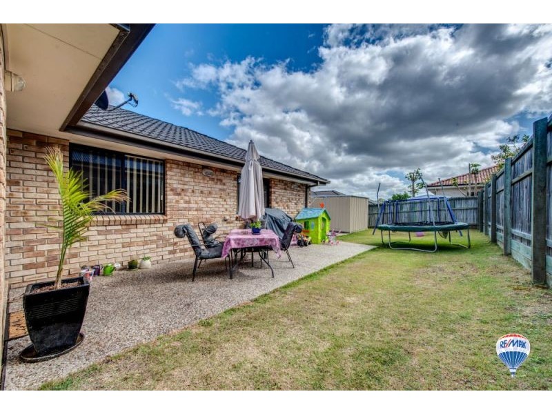 4 Clint Parade, Crestmead QLD 4132