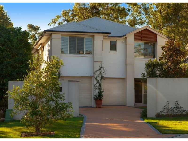 21 Fairway Ct, Mount Ommaney QLD 4074