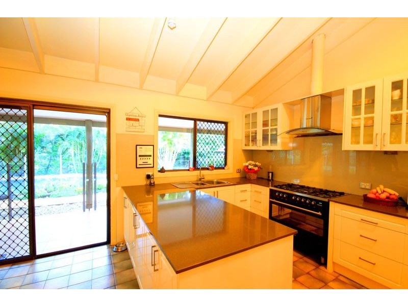113 Clagiraba Road, Clagiraba QLD 4211