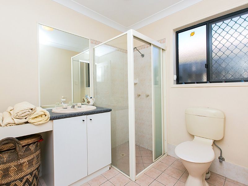 12 Sherwood Pl, Forest Lake QLD 4078