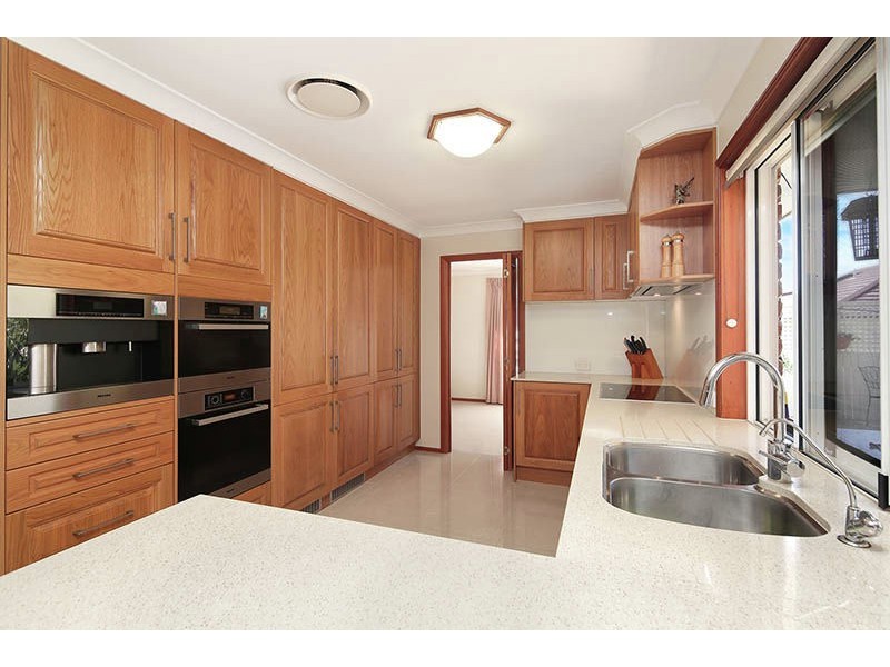 3 Avonlea Place, Eight Mile Plains QLD 4113