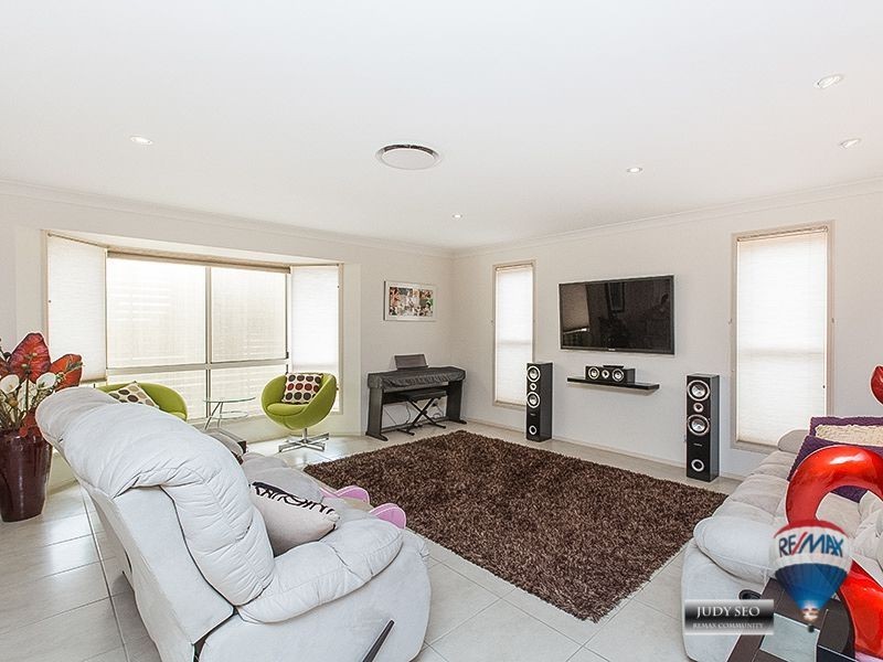 12 Curtis Place, Calamvale QLD 4116