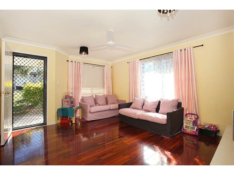 29 Robinson Crescent, Runcorn QLD 4113