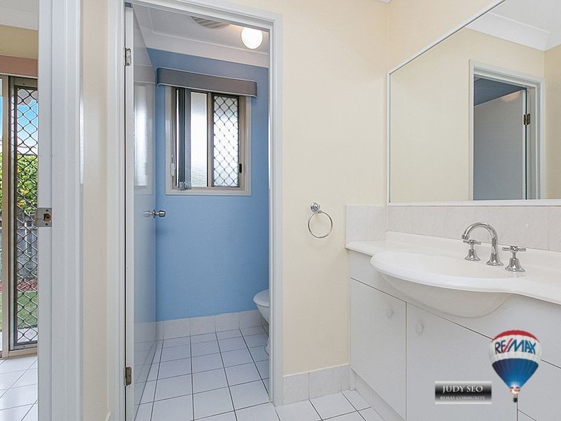 6 Riley Street, Calamvale QLD 4116