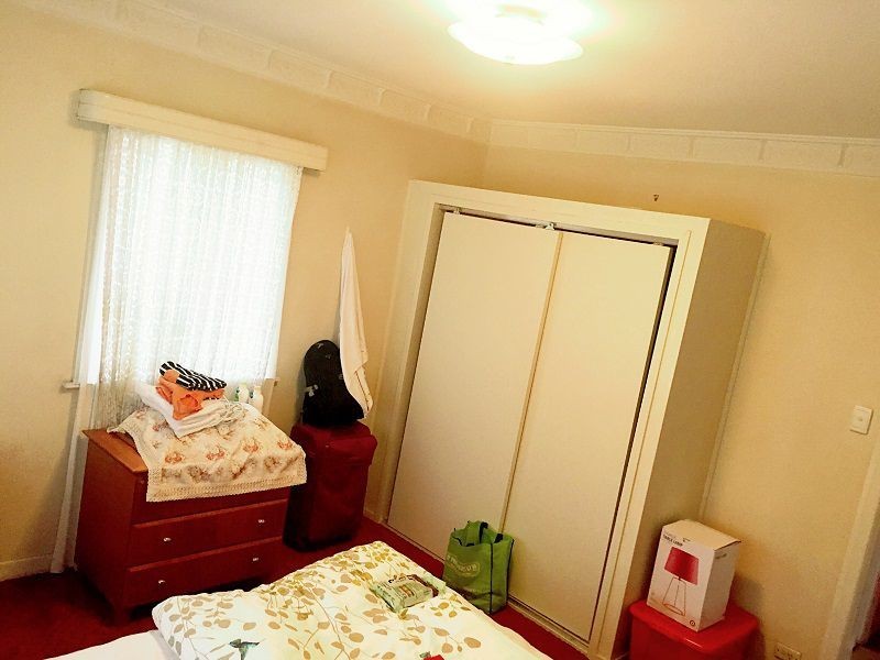 127 NURSERY RD, Holland Park West QLD 4121