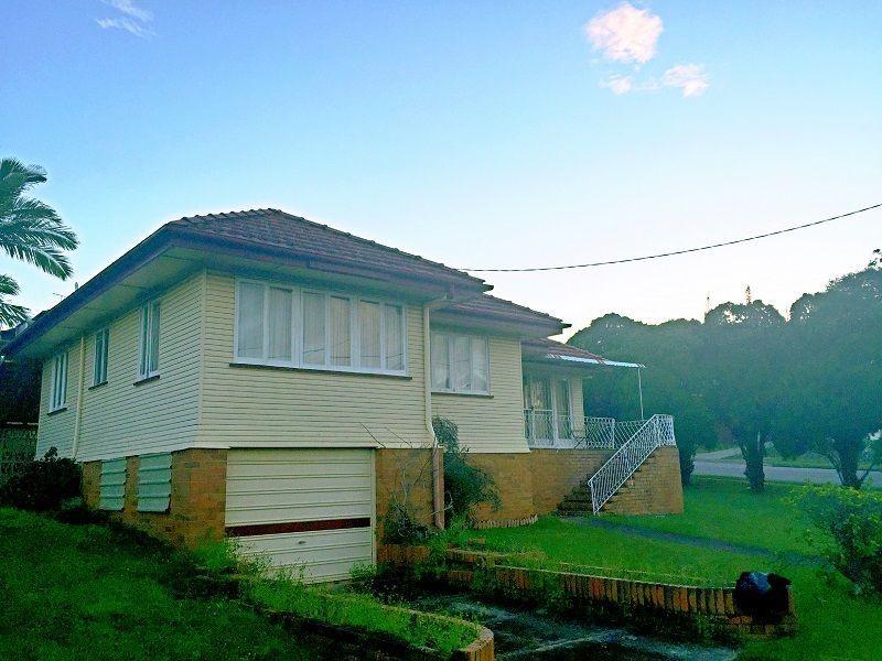 127 NURSERY RD, Holland Park West QLD 4121