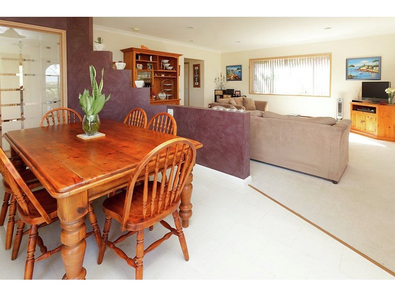 9/14 Bowles street, Mount Ommaney QLD 4074