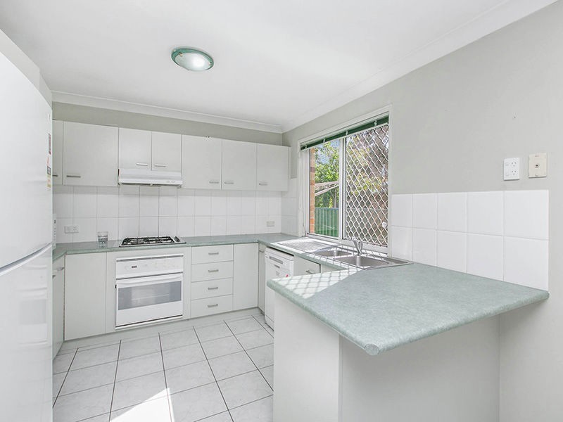 2 Eucalyptus Crescent, Runcorn QLD 4113