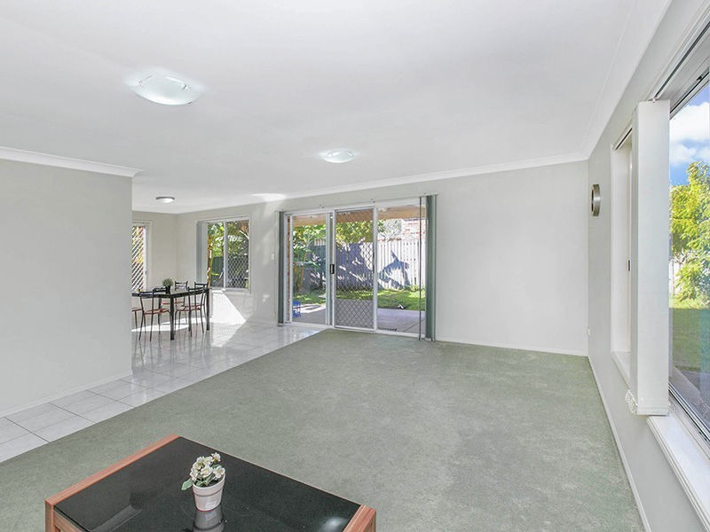 2 Eucalyptus Crescent, Runcorn QLD 4113