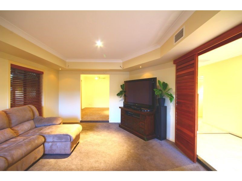 10 Dampier Crescent, Drewvale QLD 4116