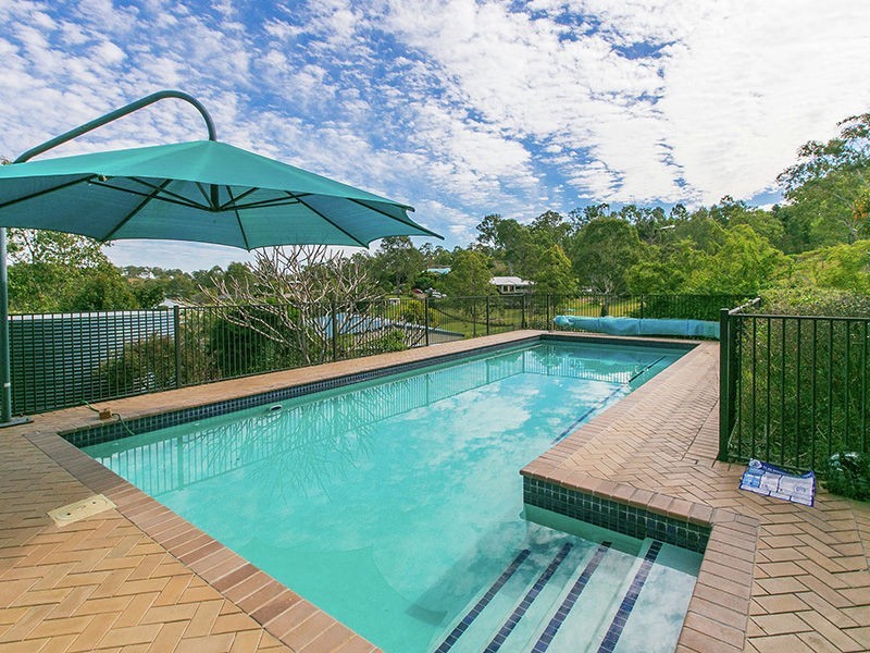 56 John Collins Drive, Mundoolun QLD 4285