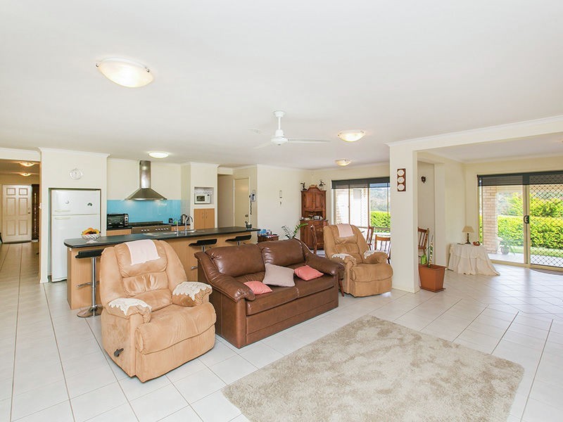 56 John Collins Drive, Mundoolun QLD 4285