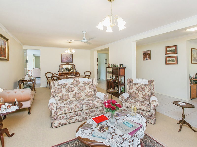 56 John Collins Drive, Mundoolun QLD 4285