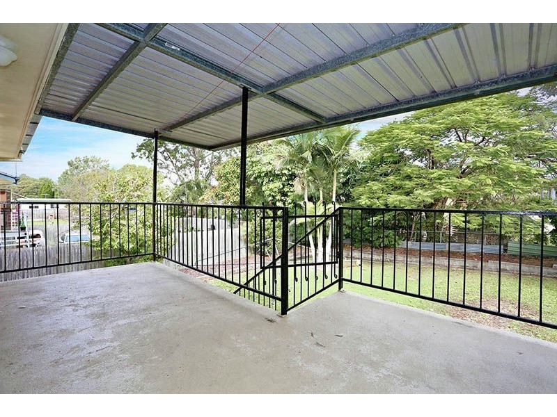 1548 Creek Road, Carina QLD 4152