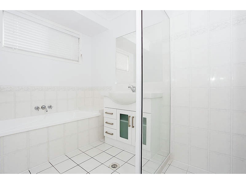 21 Lewis Place, Calamvale QLD 4116