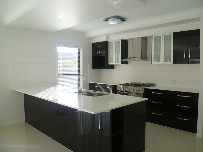 52 Belvedere Cres, Sunnybank Hills QLD 4109