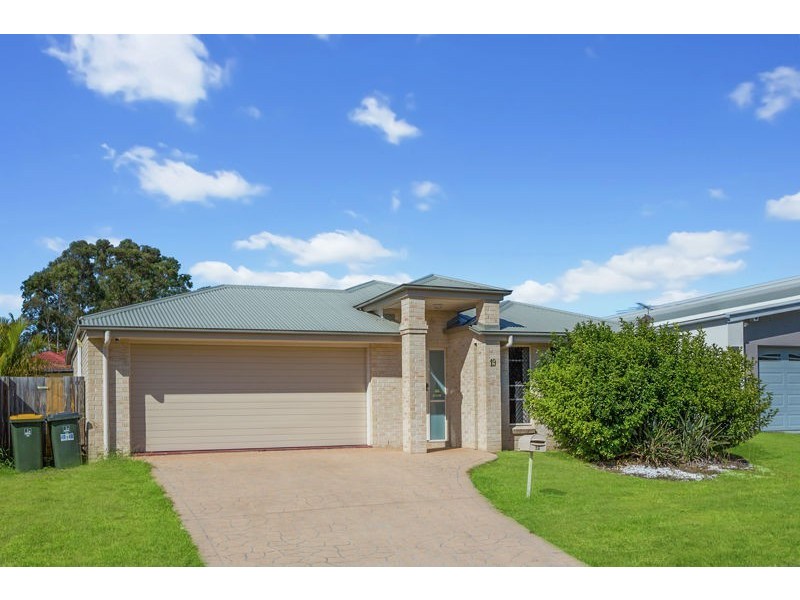 19 Lillydale Place, Calamvale QLD 4116