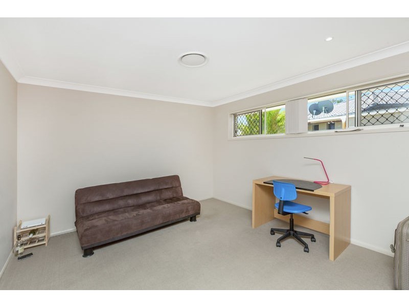 19 Lillydale Place, Calamvale QLD 4116