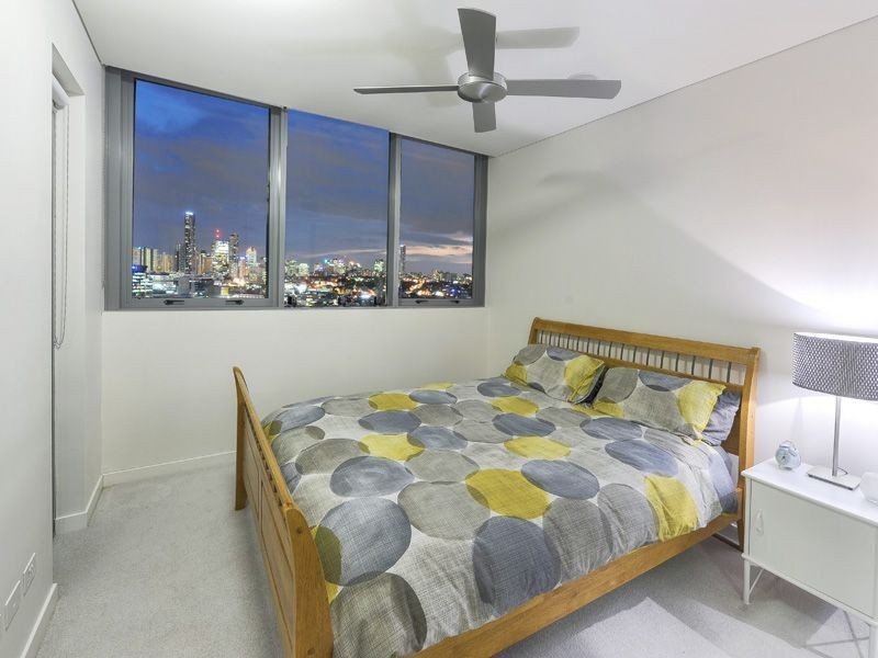 1043/16 Hamilton Place, Bowen Hills QLD 4006