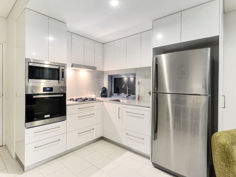 1043/16 Hamilton Place, Bowen Hills QLD 4006