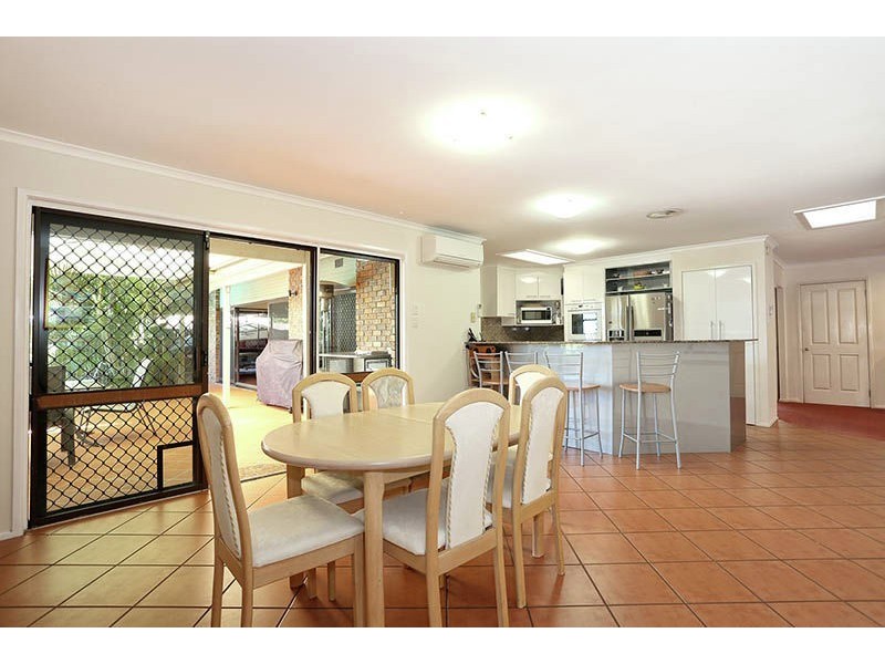 10 Kirstin Street, Eight Mile Plains QLD 4113