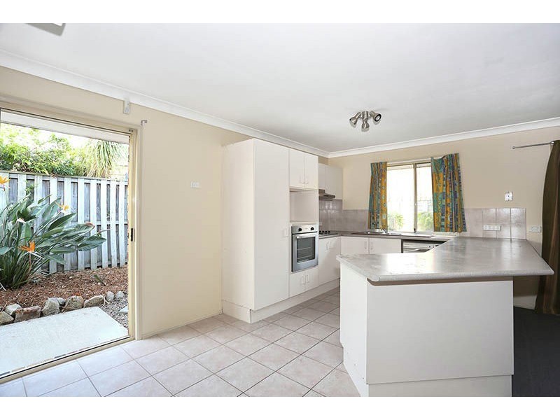 6 Freeman place, Calamvale QLD 4116