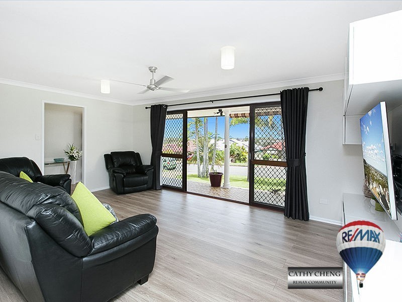 14 Strathairlie SQ, Macgregor QLD 4109